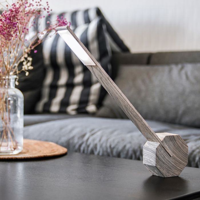 Ocatgon One Desk Lamp